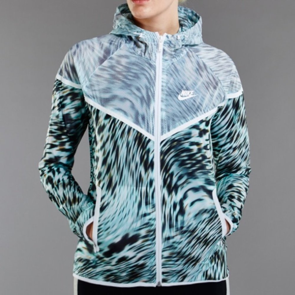 Nike Tech Hyperfuse Windrunner Jacket Light Aqua - image 1